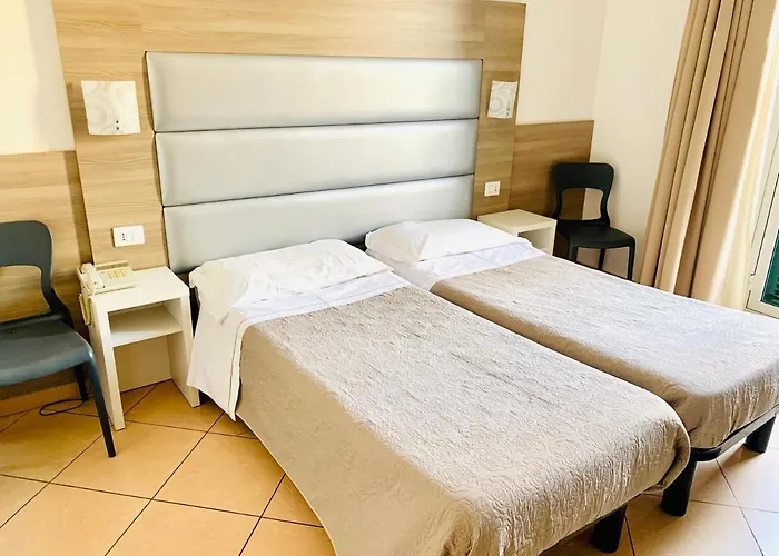 Siro Hotel 2*